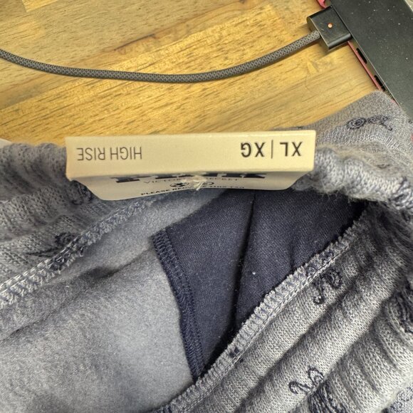 Victoria's Secret PINK IVY Fleece Sweat Shorts High Rise New With Tags Size XL - Picture 4 of 7